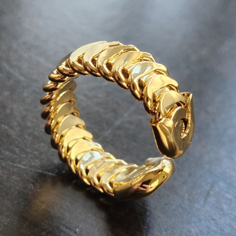Chic Adjustable Gold Ring - Picture 3 of 5